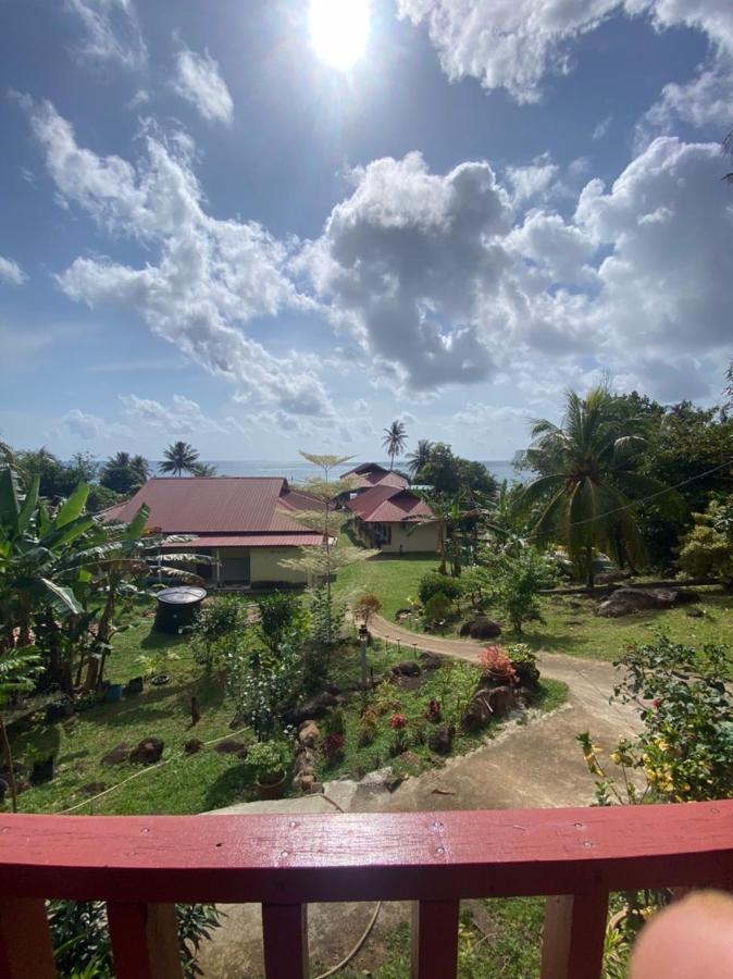 Restu Chalet Tioman Kampong Ayer Batang Экстерьер фото