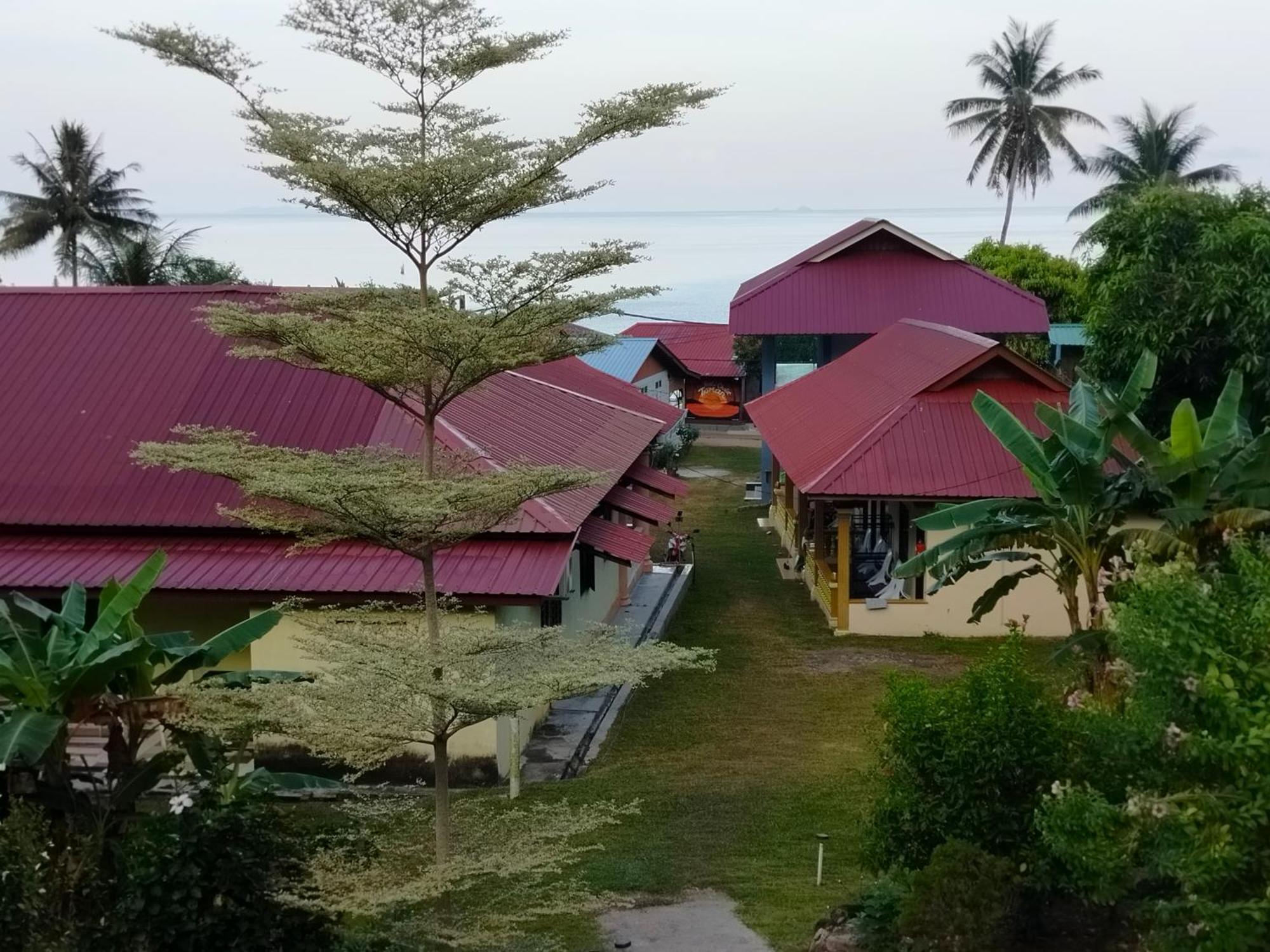 Restu Chalet Tioman Kampong Ayer Batang Экстерьер фото