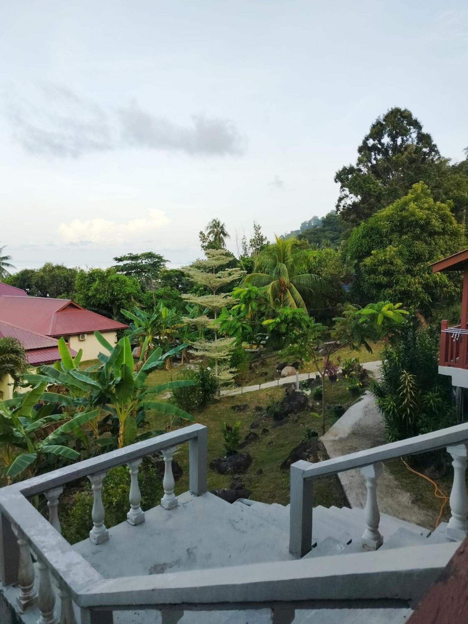 Restu Chalet Tioman Kampong Ayer Batang Экстерьер фото