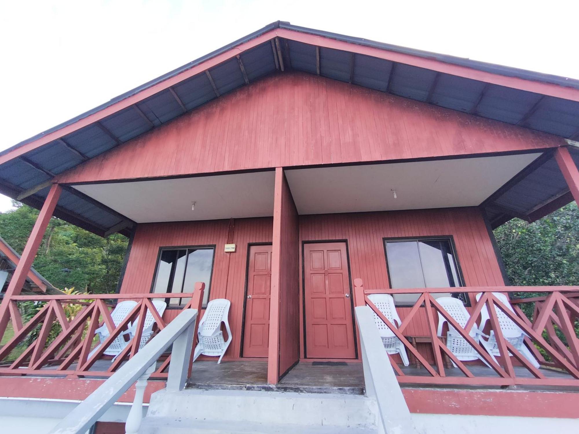 Restu Chalet Tioman Kampong Ayer Batang Экстерьер фото