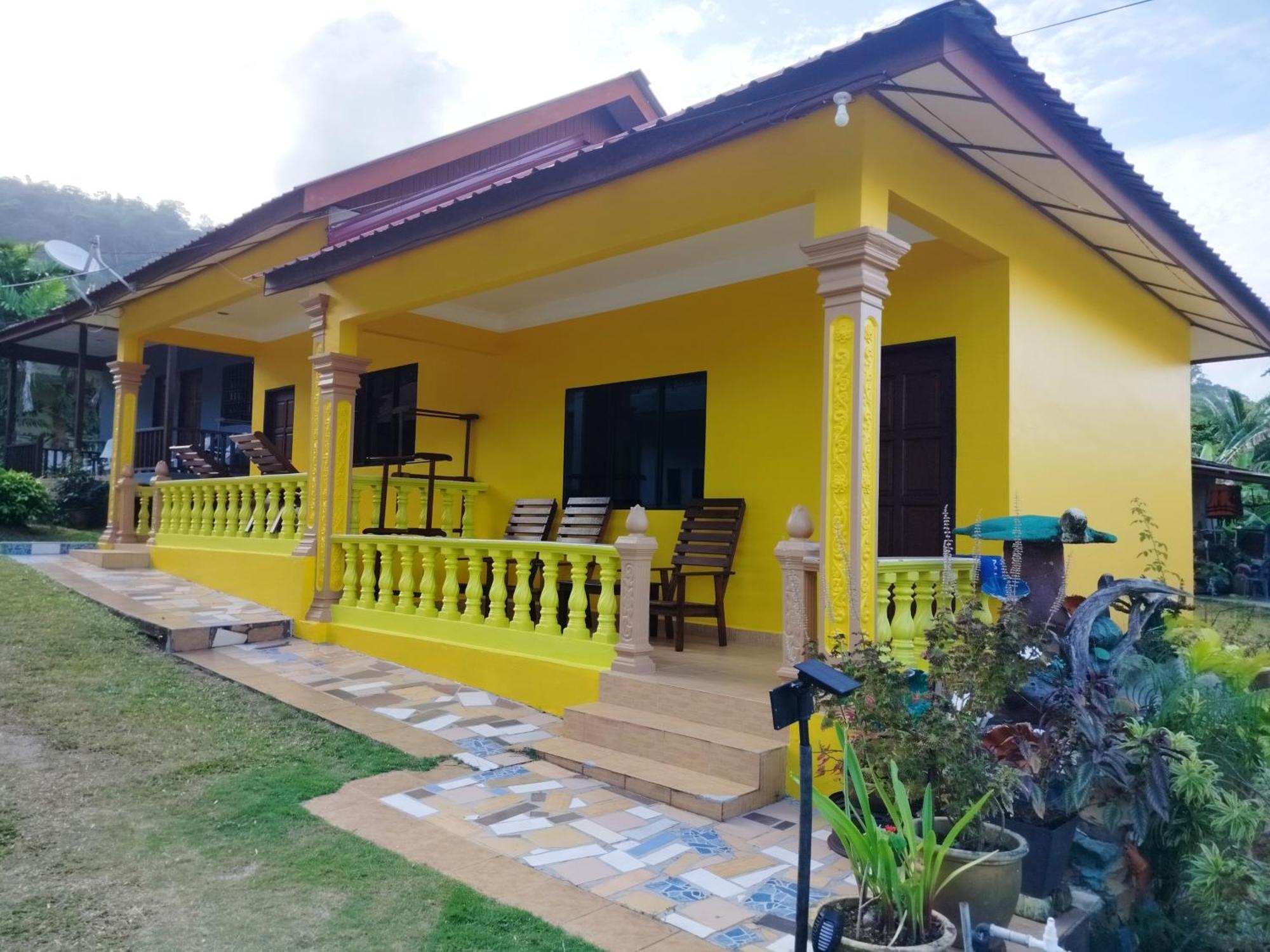 Restu Chalet Tioman Kampong Ayer Batang Экстерьер фото